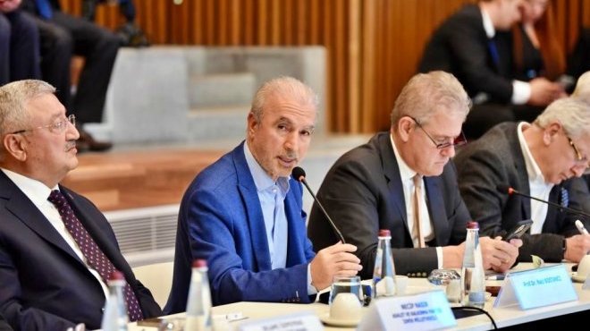 İZMİR İŞ İNSANLARI TÜRK SİYASET BİLİMCİSİ PROF. DR. NACİ BOSTANCI’NIN TOPLANTISINDA BULUŞTU