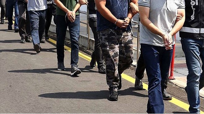 İzmir merkezli 26 ilde operasyon