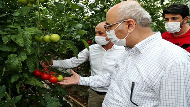 İzmir Valisi Köşger İlçelerdeki Projeleri İnceleyerek, Vatandaşlarla Bir Araya Geldi
