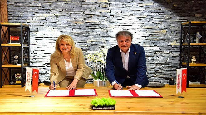 İzmirli kadınların yeni adresi de Bornova