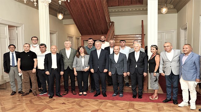 İZTO İmar, Şehircilik ve Kentsel Dönüşüm Komisyonu’ndan Başkan Soyer’e Ziyaret