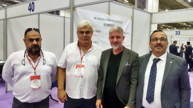 İZTO'DA 'MEDYA FOTOĞRAFÇILIK KOMİTESİ' GÜVEN TAZELEDİ