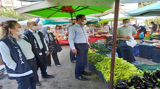Karabağlar’da koronavirüs denetimleri ara vermiyor