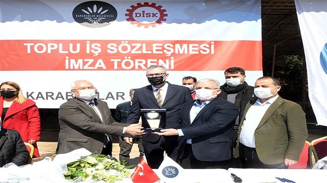 Karabağlar’da toplu sözleşme sevinci