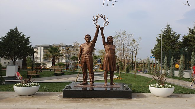 Karabağlar’da yenilenen 3 parkın açılışı aynı anda yapılacak