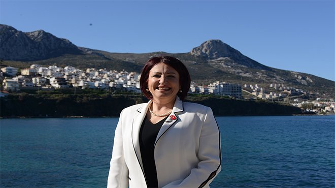 Karaburun plajlarında temizlik ve sosyal mesafe tamam