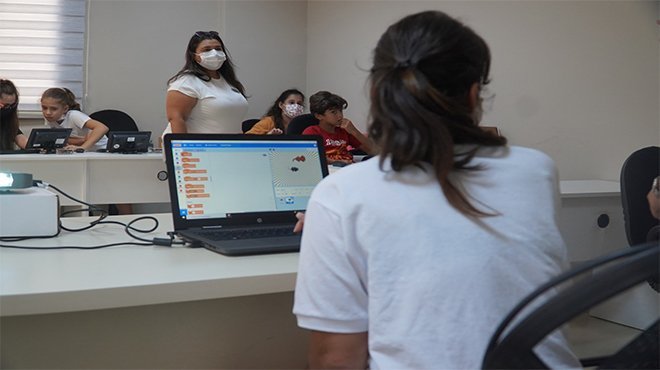 Karşıyaka Belediyesi ile İZELMAN A.Ş. ortaklığıyla çocuklara eğitim verildi