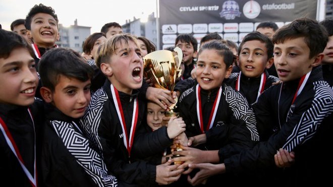 Karşıyaka’da futbol şöleni 