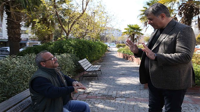 Karşıyaka'da korona gönüllüleri iş başında