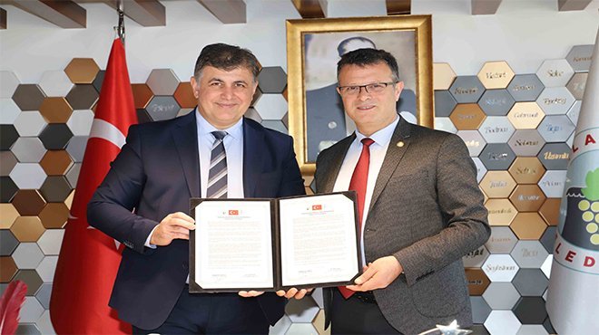 Karşıyaka ve Alaşehir kardeş şehir oldu