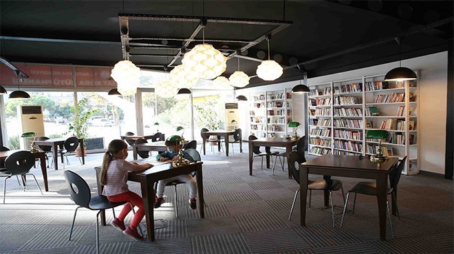 Karşıyaka’ya bir kütüphane daha