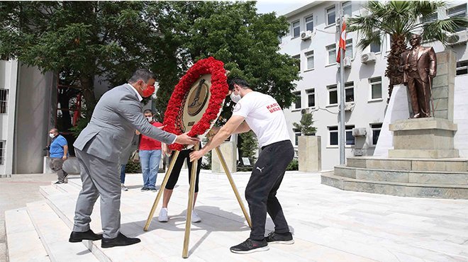 Karşıyaka’yı 19 Mayıs coşkusu sardı!