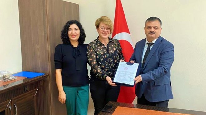 KEDİ OTİZM HAK VE EŞİTLİK İÇİN YOLA ÇIKTI
