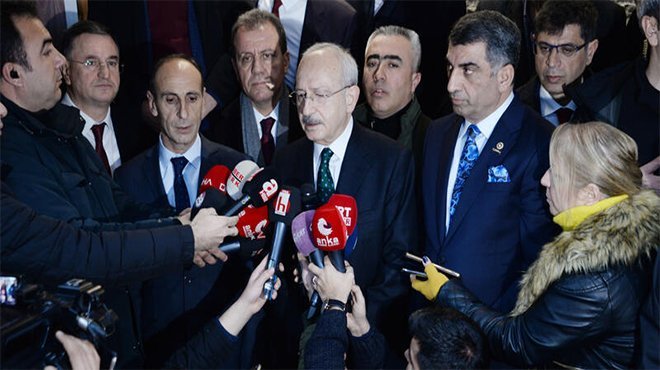 Kılıçdaroğlu, açıklama yaptığı sırada deprem oldu
