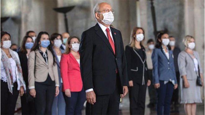 Kılıçdaroğlu, PM ve YDK üyeleri ile Anıtkabir'i ziyaret etti