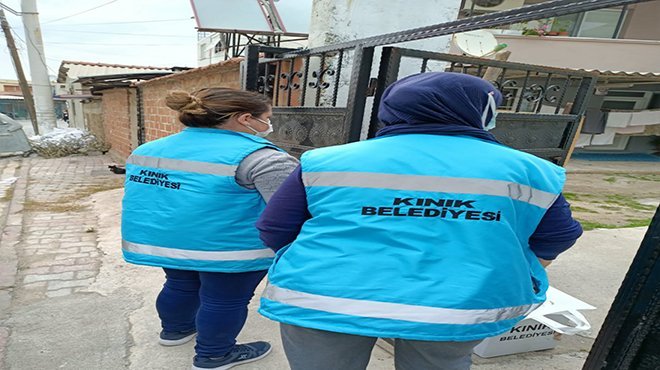   KINIK BELEDİYESİ  VATANDAŞLARA  HİJYEN VE ERZAK PAKETİ DAĞITIYOR   