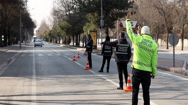 Kısıtlamaya uymayan 21 bin 495 kişiye işlem yapıldı
