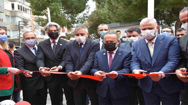 Kızılay Kan alma birimi Menemen'de törenle açıldı  