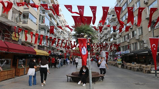 Konak, Cumhuriyet için süslendi