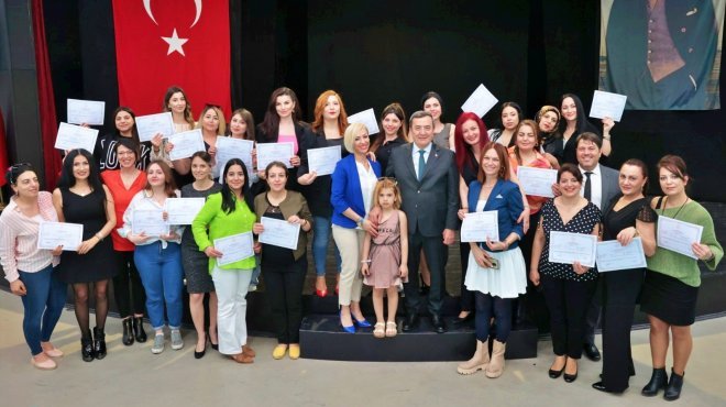 Konak’ta yetenek mesleğe ve kazanca dönüşüyor