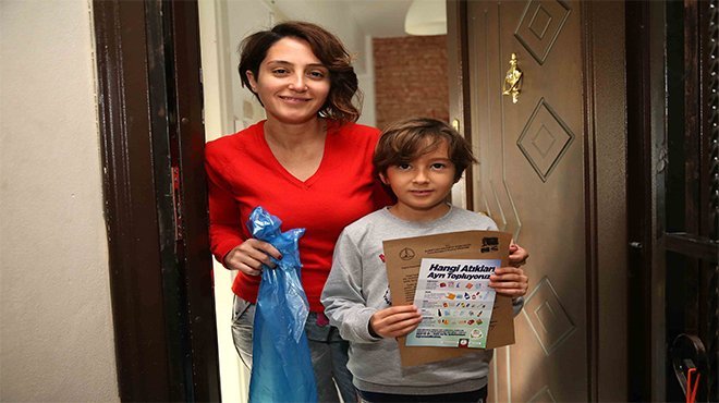 Konutlardan atık toplama sistemi Karşıyaka’ya yayılıyor