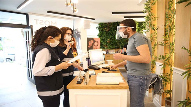 Kuaförler açıldı, denetimler başladı
