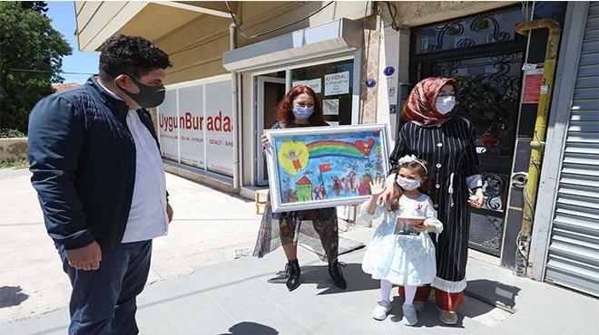 Küçük yüreklerden büyük hediye