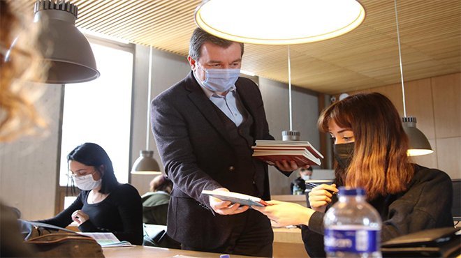 Kütüphane Haftası’na Bergama’dan Hekim Galenos kitabı