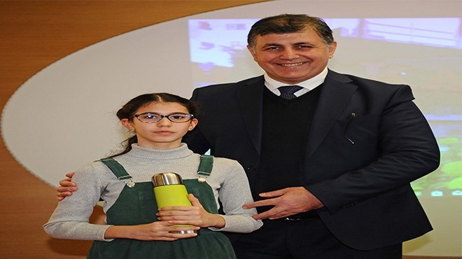 Lara’ya kulak verin!
