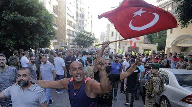 Lübnan’da Ermeni sunucu Türkiye’ye hakaret edince Lübnanlılar sokağa döküldü