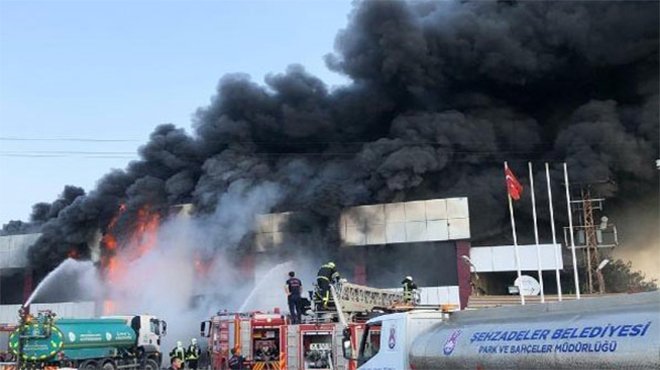 Manisa'da fabrika yangını