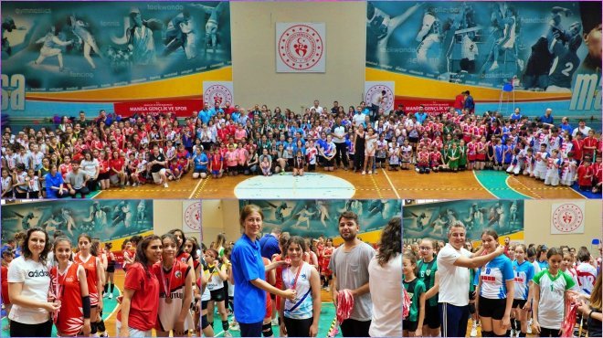 Manisa’da Mini Voleybol Coşkusu
