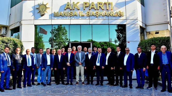 ŞEHİT YAKINLARI VE GAZİLERDEN BAŞKAN HIZLI’ YA ZİYARET