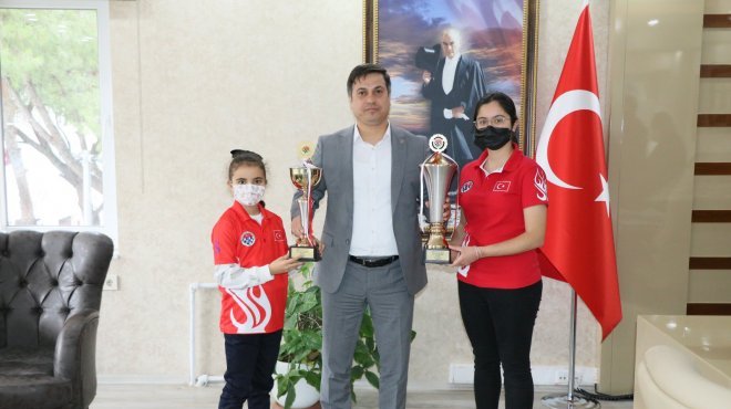 Manisalı satranççılar Türkiye Şampiyonu oldu