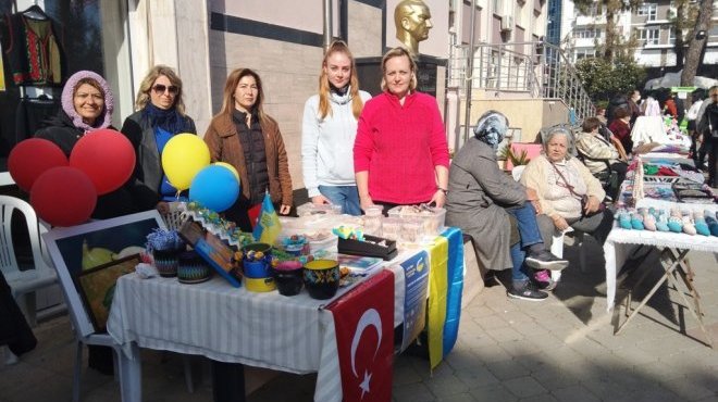 Marmarisli annelerden Ukraynalı annelere destek