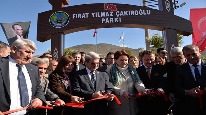 Menemen’de Çakıroğlu Parkı’nı Meral Akşener açtı