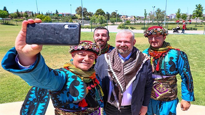 Menemen’de gençlerin günü