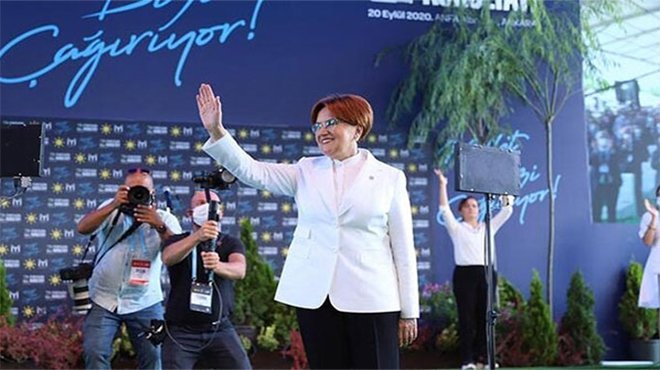 Meral Akşener yeniden İYİ Parti Genel Başkanı seçildi
