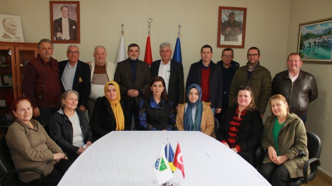 Milli Boşnak Konseyi Başkanı'ndan İzmir Bosna Sancak Derneği’ne ziyaret…