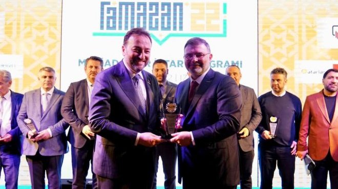 MÜSİAD İzmir’den birlik beraberlik iftarı