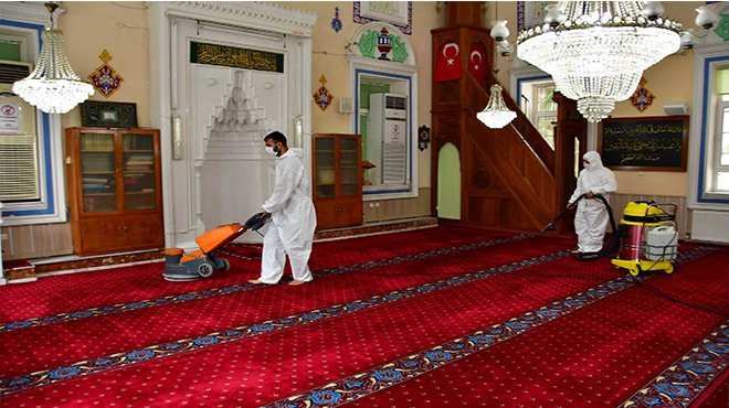 Narlıdere'de ibadethaneler temizlendi