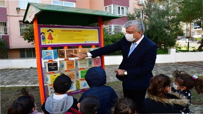 Narlıdere parklarına ‘Çocuk Hakları’na özel oyuncak
