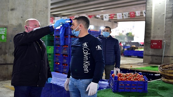 Pazarda Koronavirüs’e geçit yok!
