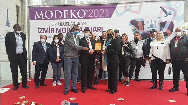 PAZARIN  BÜYÜKLERİ SEKTÖRÜN  GÜÇLÜ FUARINDA BULUŞTU