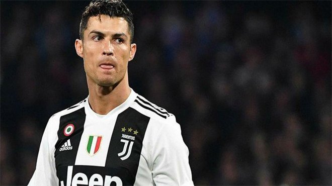 Ronaldo karantinaya alındı