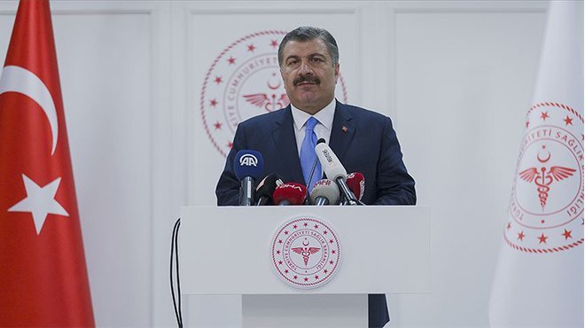 Sağlık Bakanı Koca: Koronavirüsle mücadelemizde ilk hastamızı kaybettik