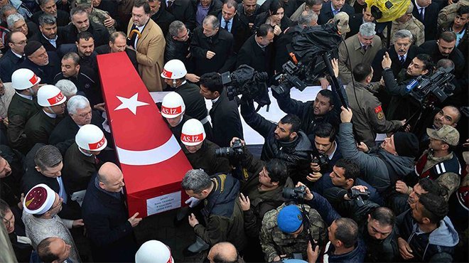 Şehitleri son yolculuklarına uğurlanıyor