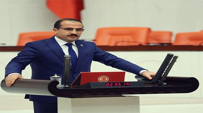 Soyer’e Bayrak Tepkisi