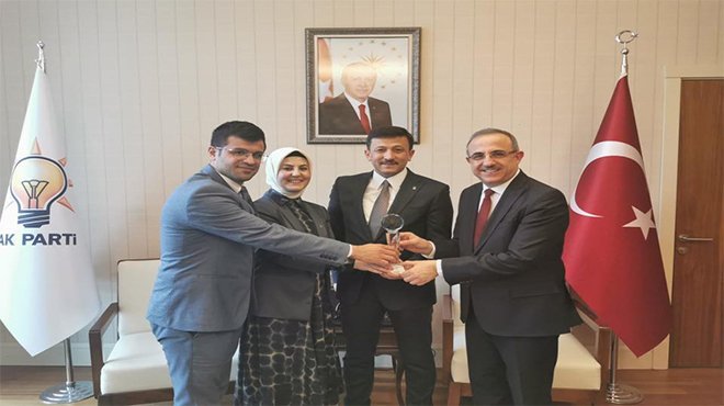 Sürekli rekorun ödülünü aldı