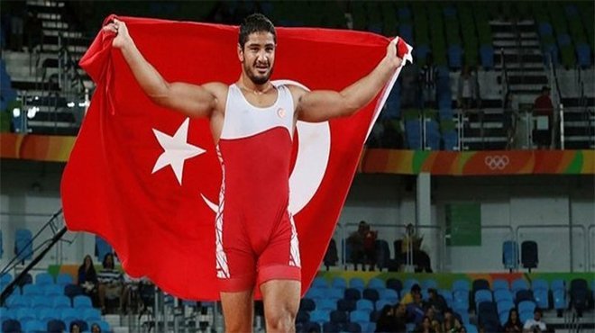 Taha Akgül 8. kez Avrupa şampiyonu